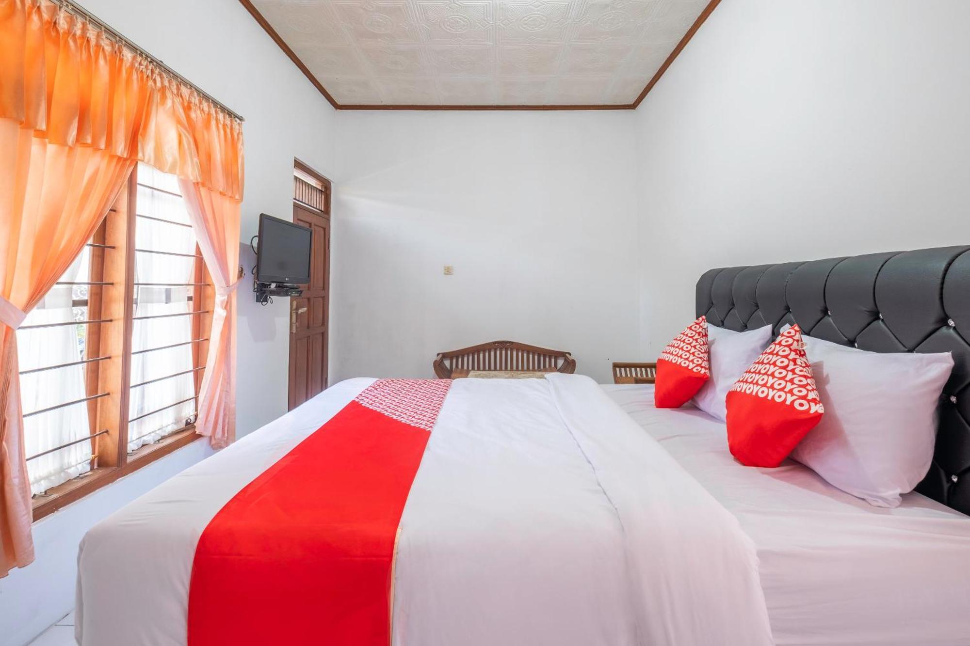 Hotel Capital O 1541 Puri Cikole Asri Lembang Exterior foto